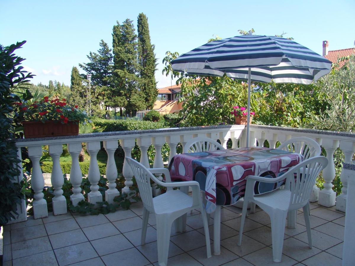 Apartments Bozica Krk Town Eksteriør billede