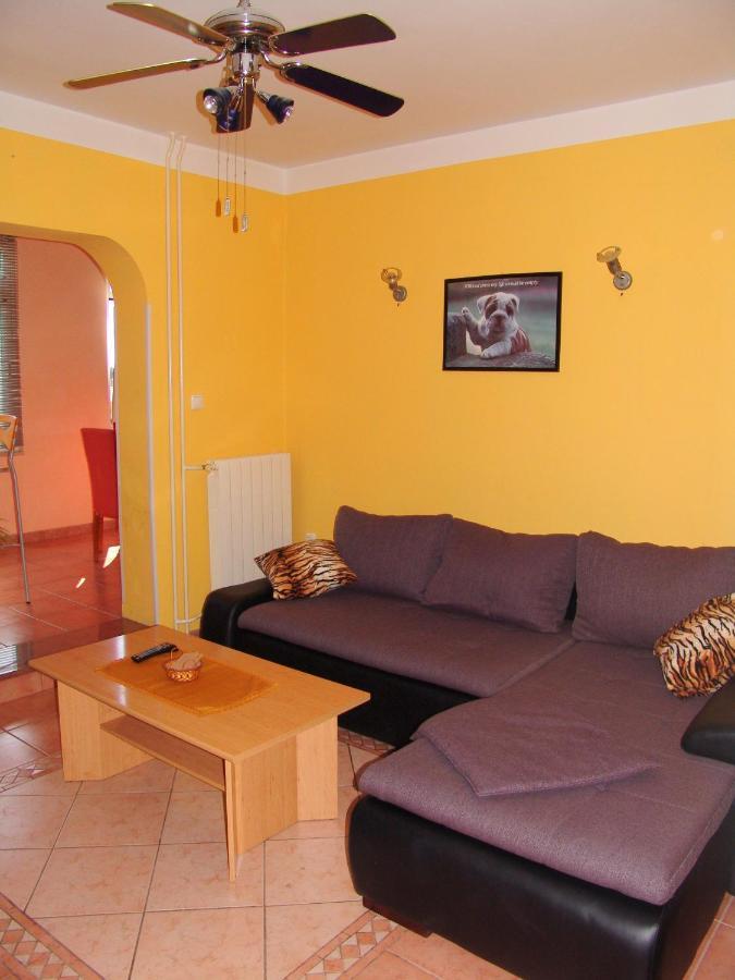 Apartments Bozica Krk Town Eksteriør billede