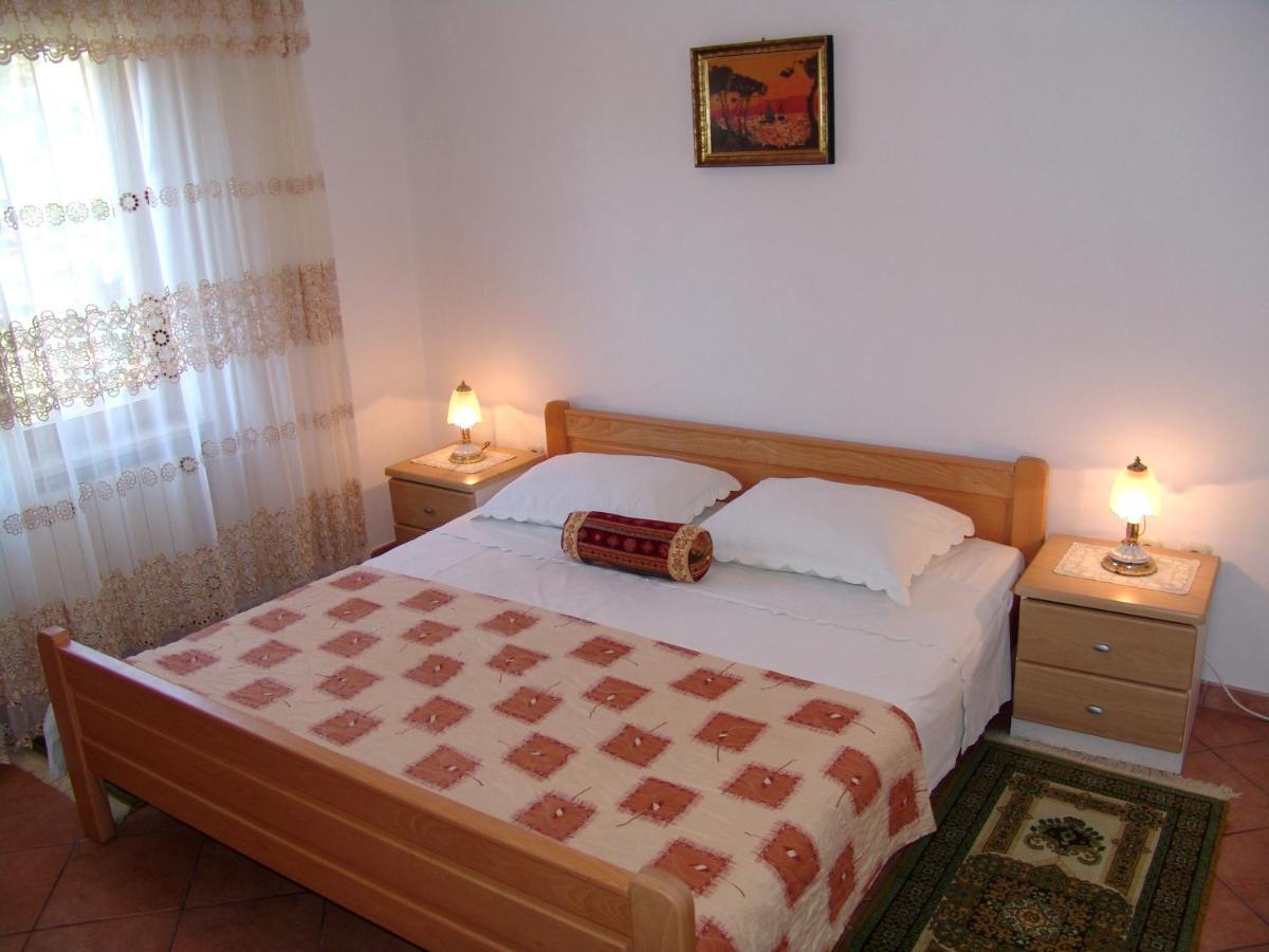 Apartments Bozica Krk Town Eksteriør billede