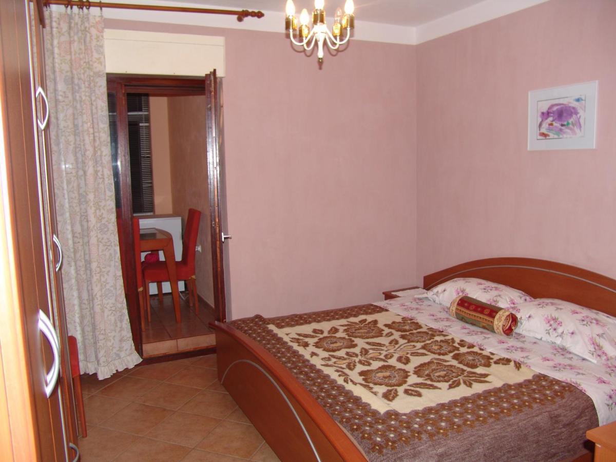 Apartments Bozica Krk Town Eksteriør billede